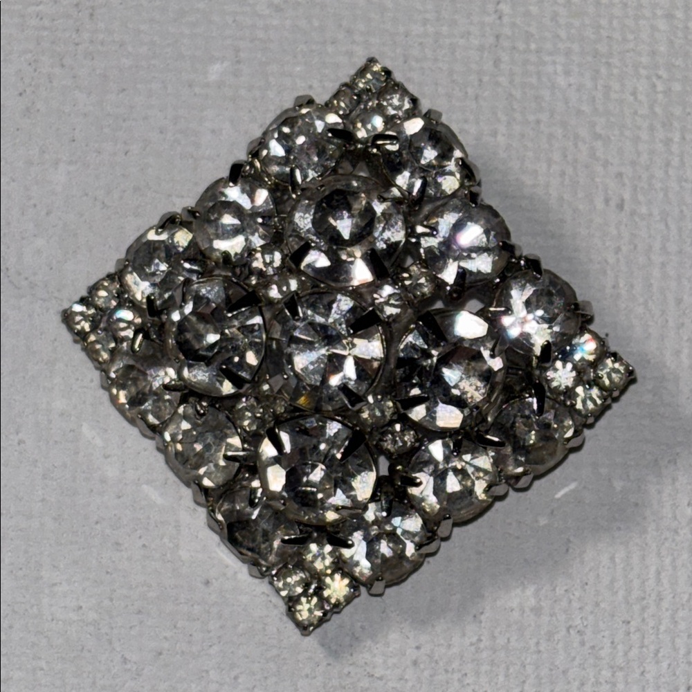 Vintage Weiss Elegant Silver Statement Crystal Brooch